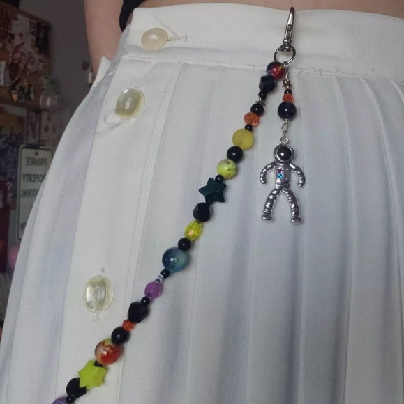 Space themed belt chain! - Picture 3 of 4